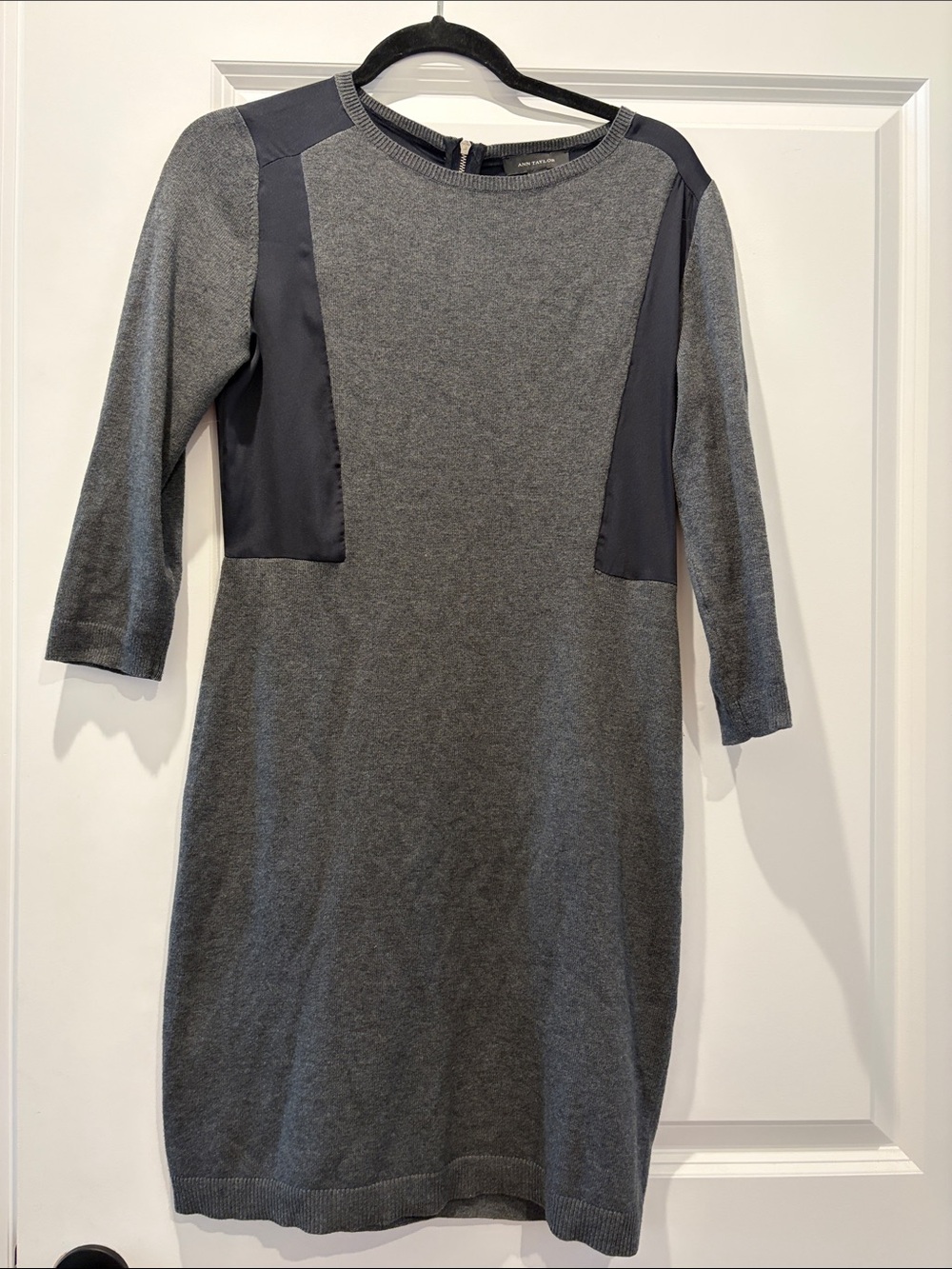 Ann Taylor Grey Knit Shift Dress with Dark Contrast Panels